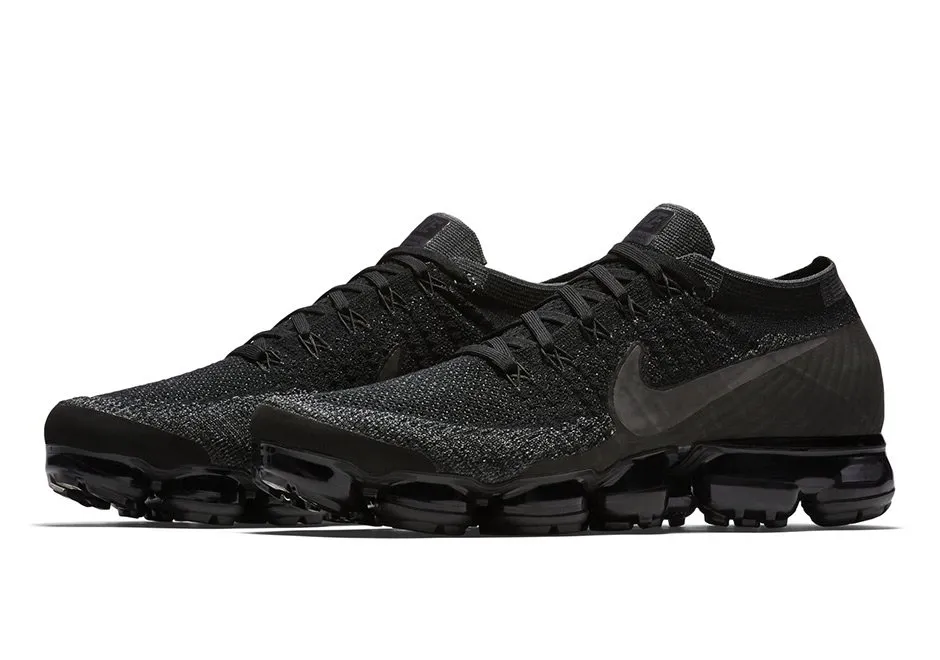 NikeLab Wmns Air VaporMax 'Triple Black' 899472-003